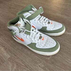 Nike Air Force 1 Mid QS